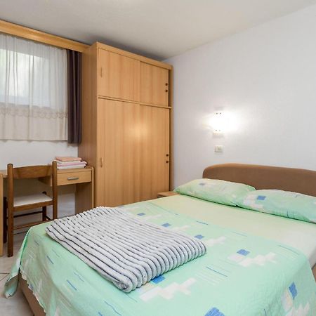 Beach Front Apartment In Punta Kriza With Kitchen エクステリア 写真