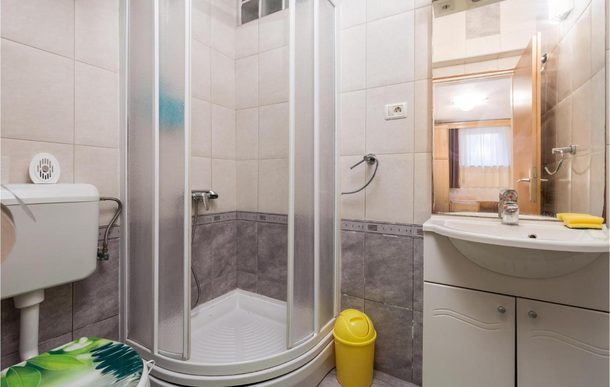 Beach Front Apartment In Punta Kriza With Kitchen エクステリア 写真